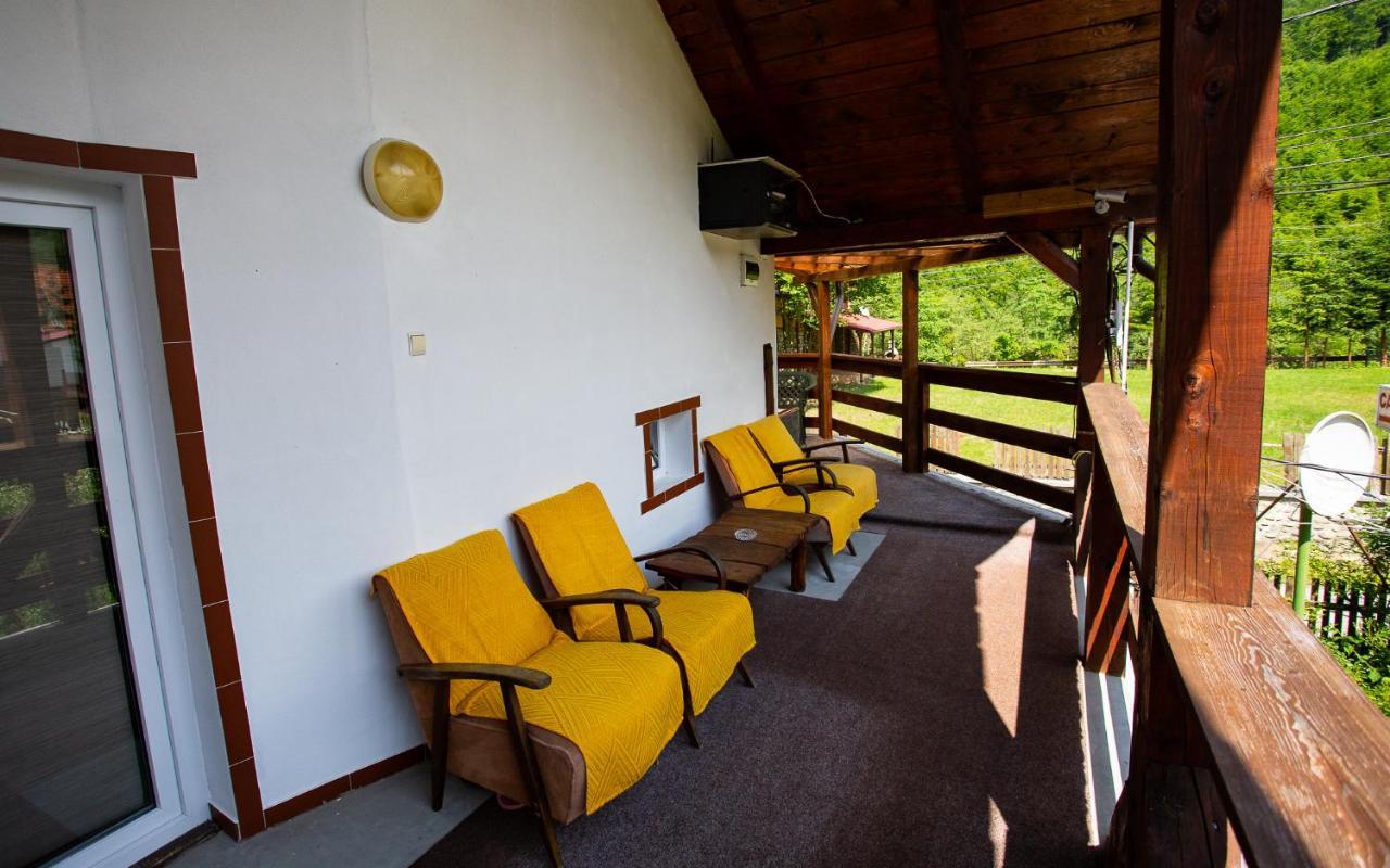 Casa Trandafirilor Hotell Cîrţişoara Eksteriør bilde