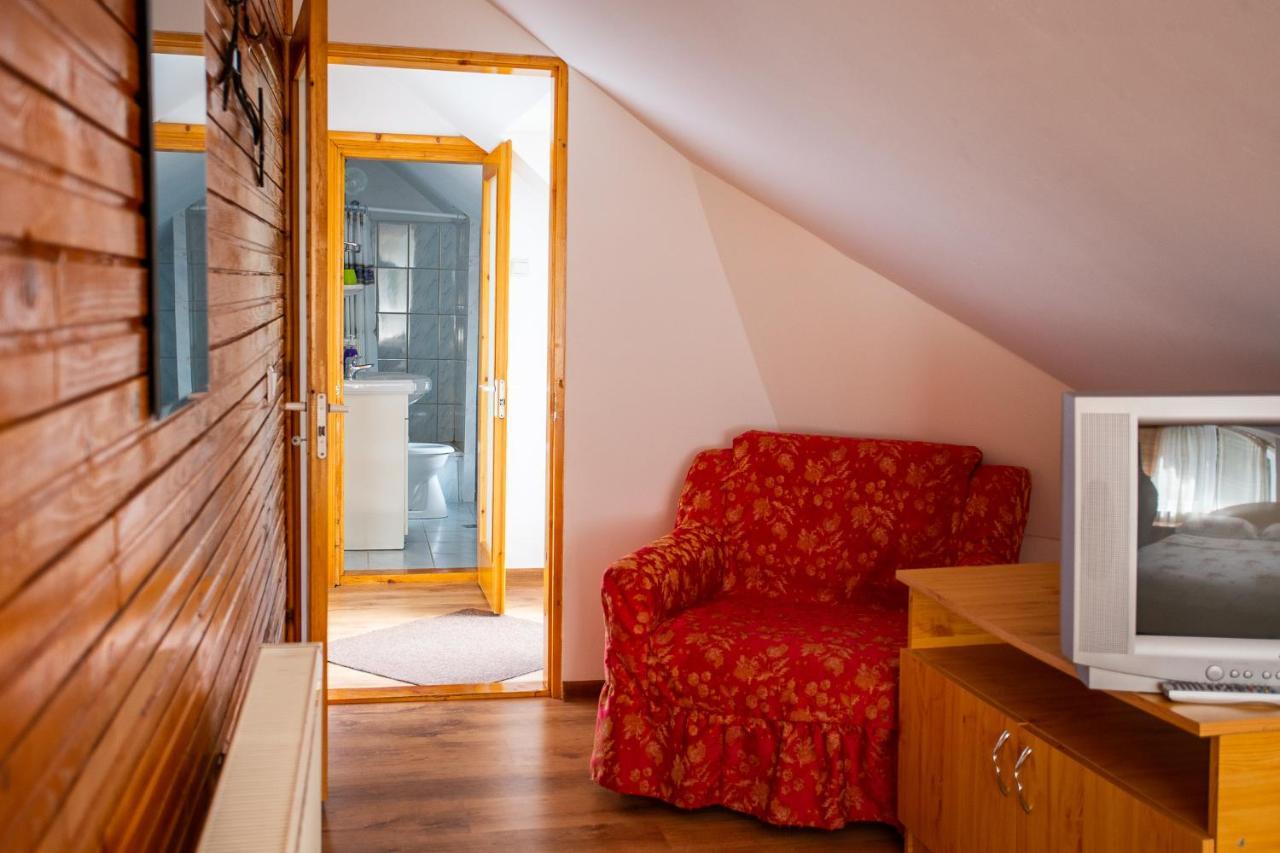 Casa Trandafirilor Hotell Cîrţişoara Eksteriør bilde