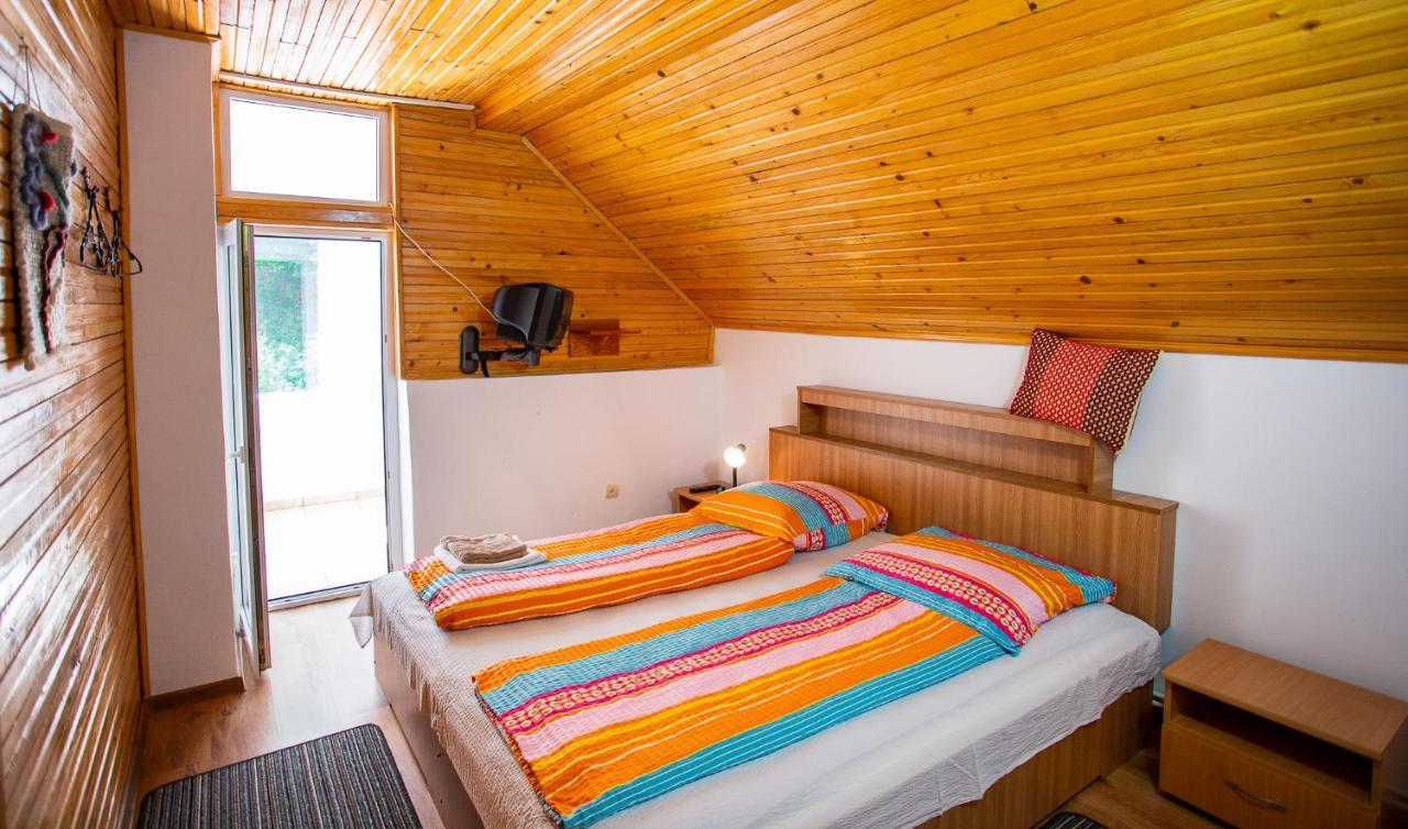 Casa Trandafirilor Hotell Cîrţişoara Eksteriør bilde